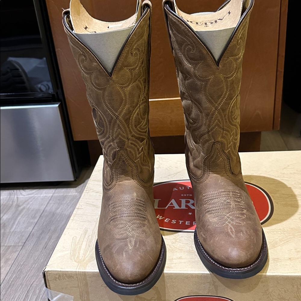 Women’s Laredo Maddie brown Western Boots size 7 1/2 - Picture 2 of 13